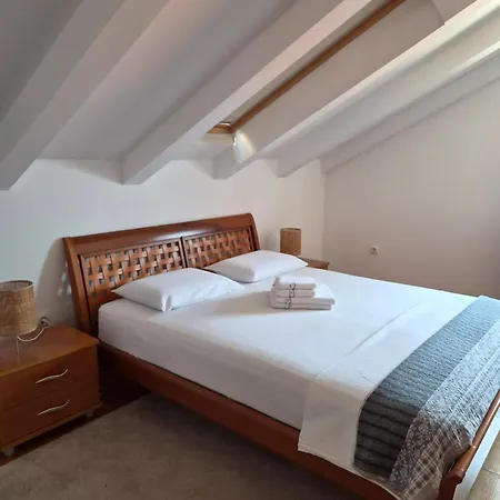Keti Apartament *
